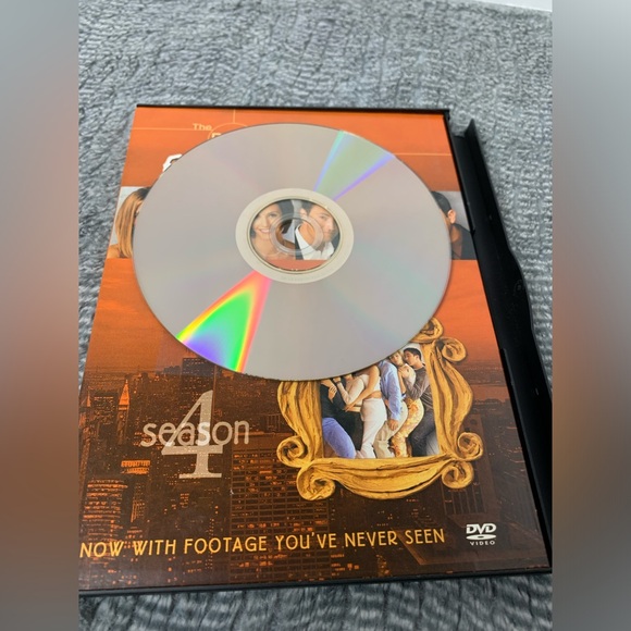 3/$30 FRIENDS DVD SEASON SETS - SEASONS 1,3,4,& 10 - volume 2 - Picture 6 of 9